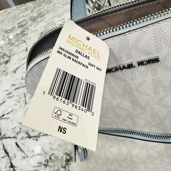 Michael Kors Dallas Medium slim backpack Signature white blue NWT Authentic - Picture 11 of 11